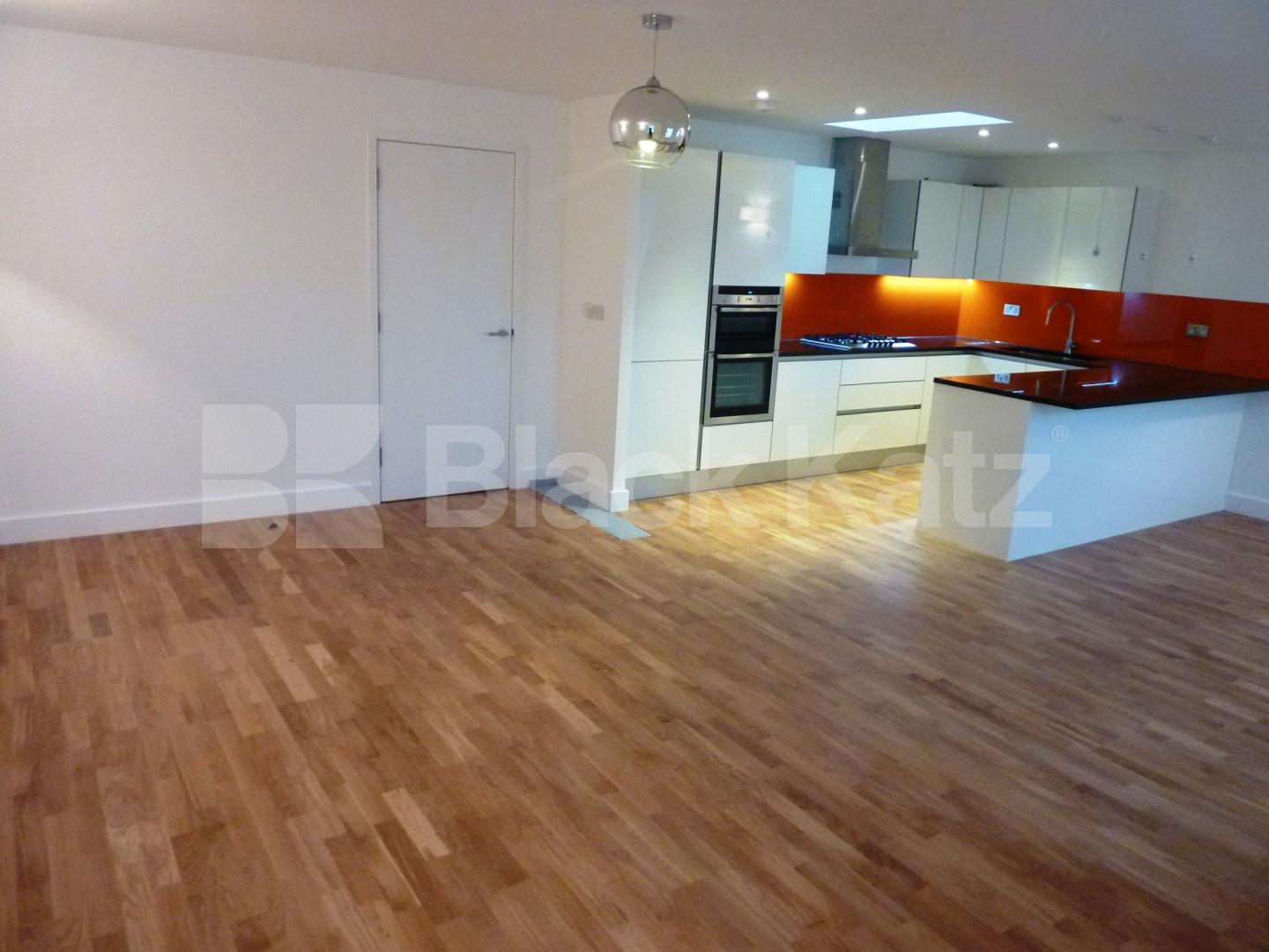 			New Instruction, 2 Bedroom, 1 bath, 1 reception Flat			 York Way, ISLINGTON / KINGS CROSS